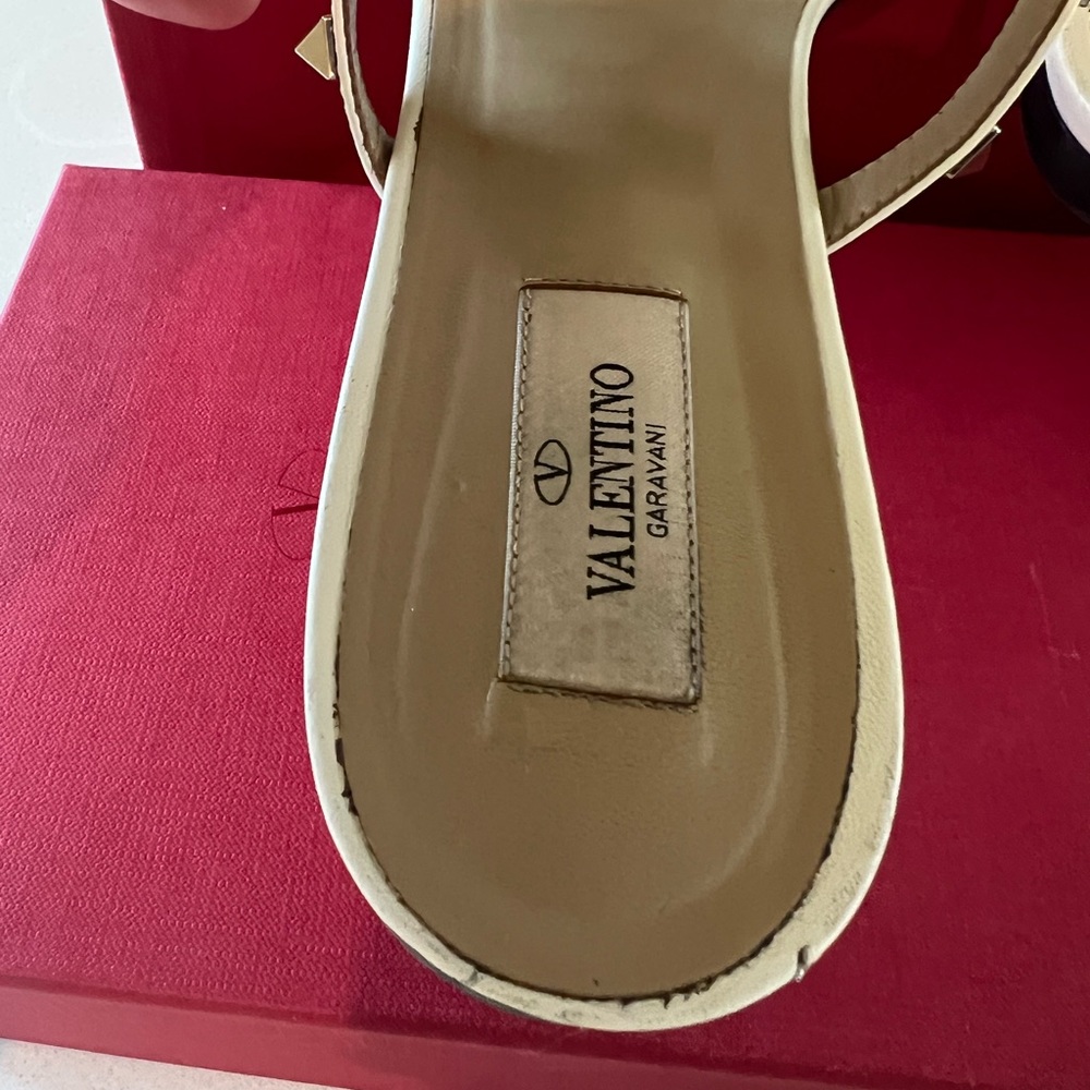 Valentino Garavani Rock Stud Leather Sandals 42 - Picture 10 of 12